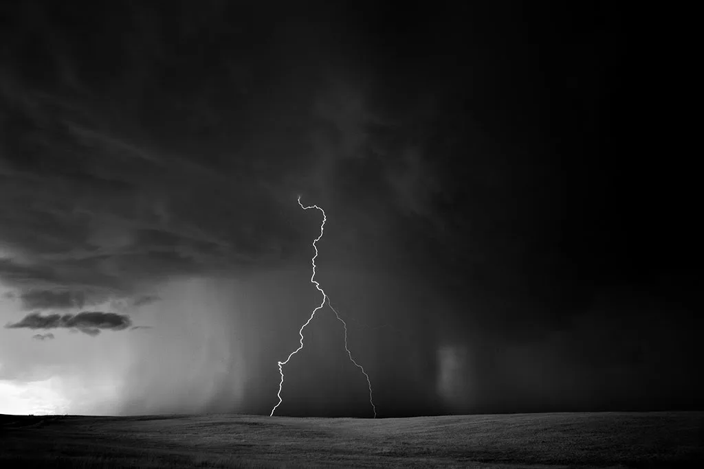 Lightning storm (mitchdobrowner.com)